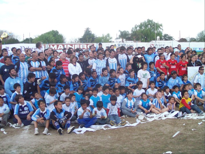 69806_1409657806861_1394963528_30928017_314855_n